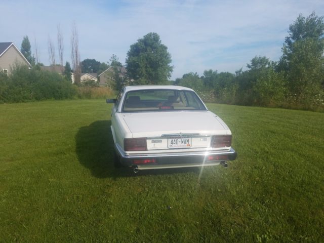1991 jaguar xj6 very clean, low miles!