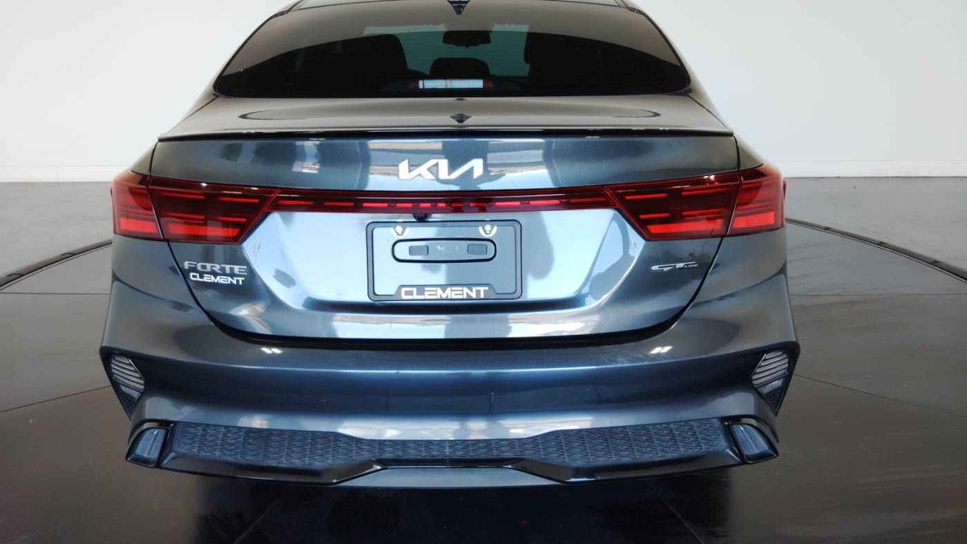2022 kia forte gt-line