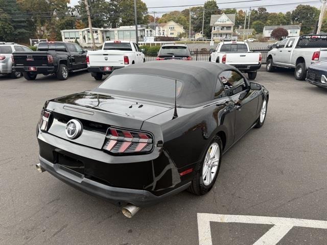 2012 ford mustang v6