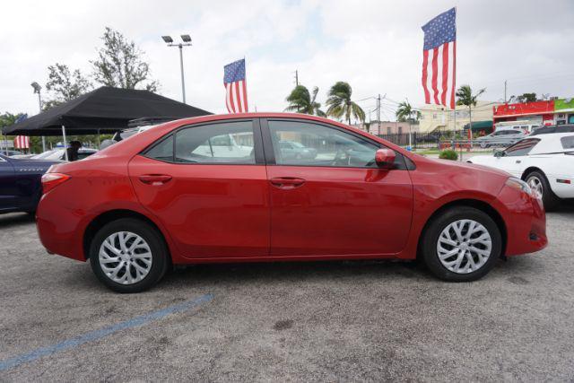2018 toyota corolla le