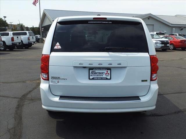 2019 dodge grand caravan se