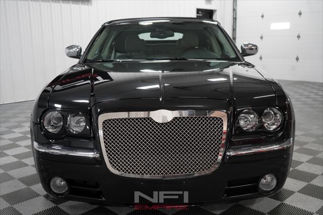 2005 chrysler 300c base