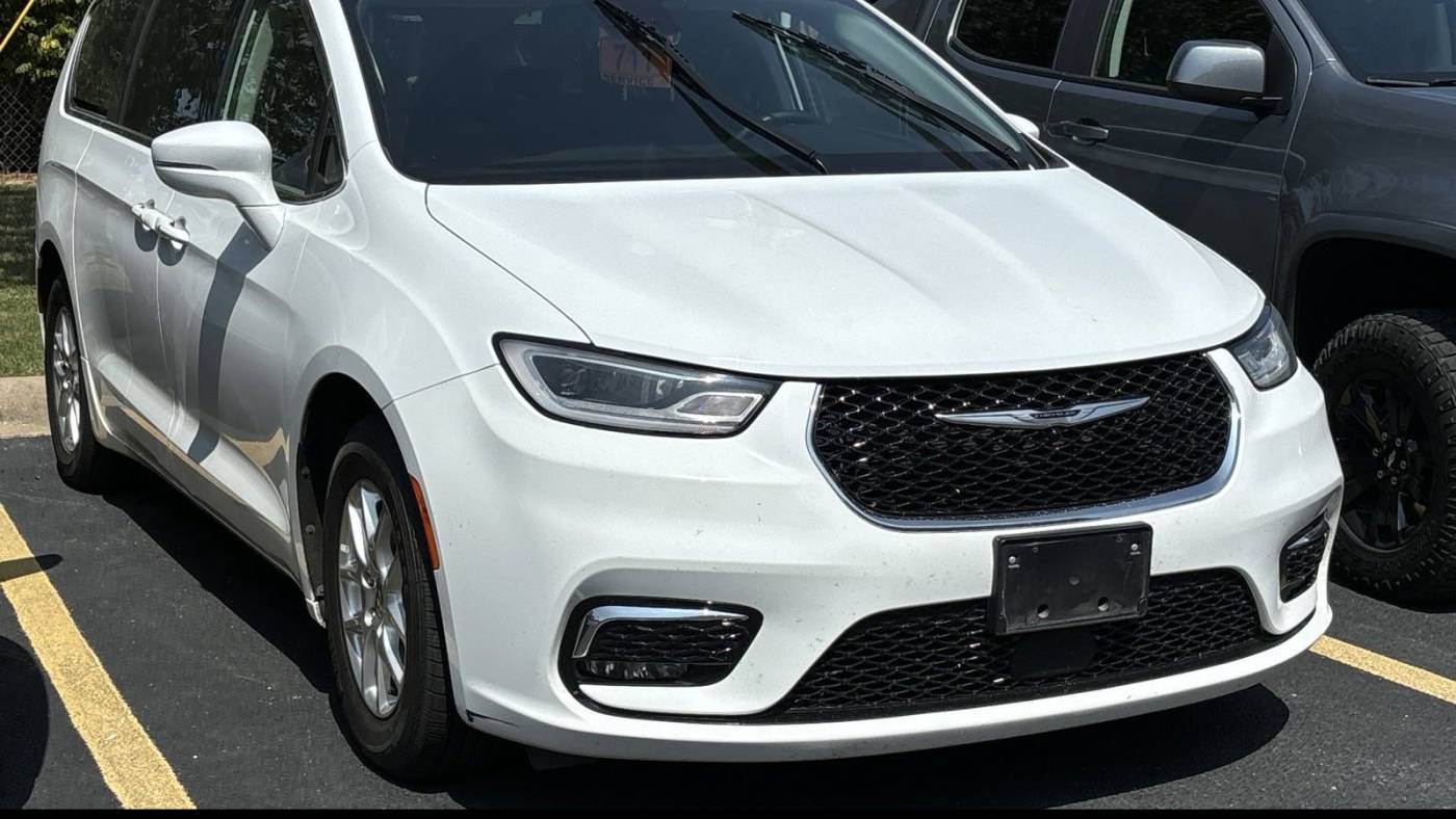 2022 chrysler pacifica touring l