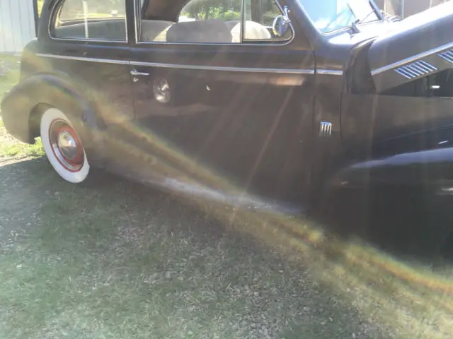 1940 pontiac 2 door special classic original