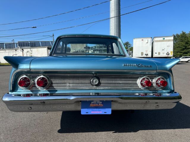 1963 mercury comet custom sedan