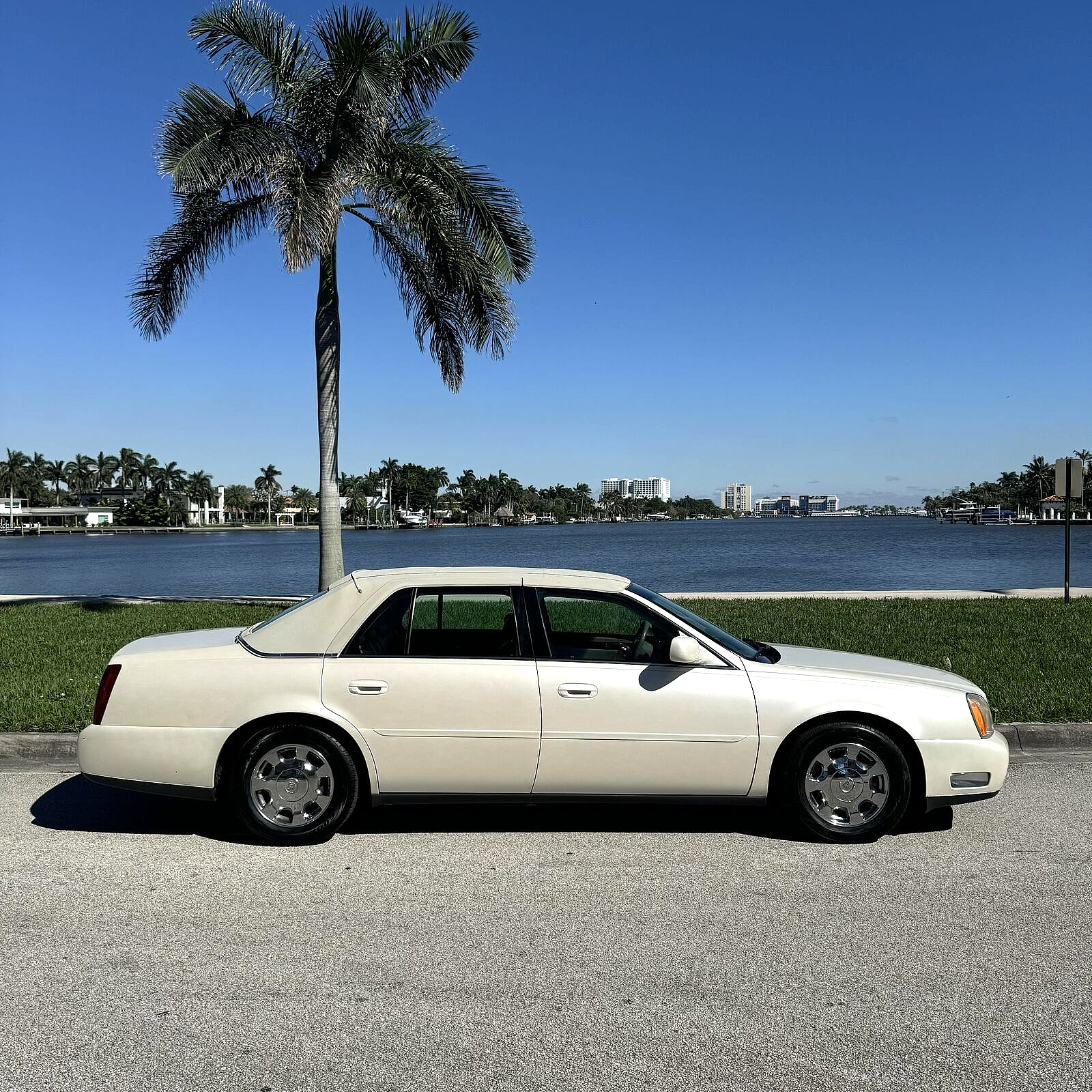 2000 cadillac deville clean carfax only 68k miles non smoker seville