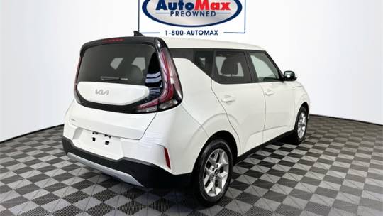 2023 kia soul lx