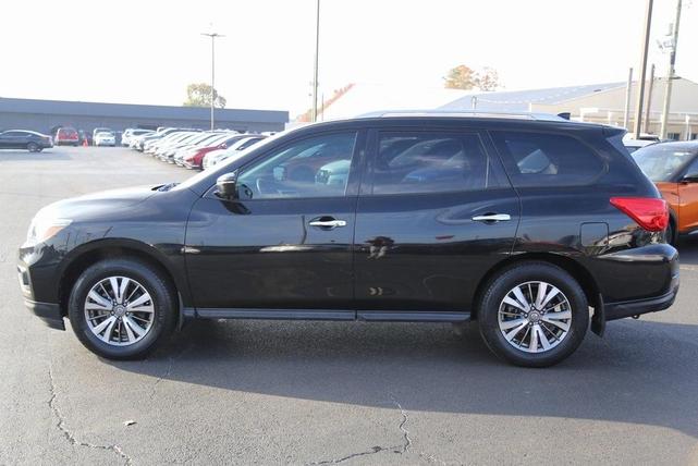 2019 nissan pathfinder sv