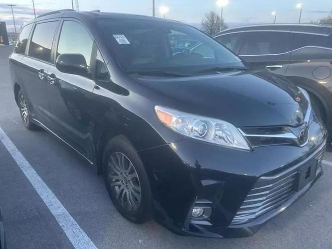 2020 toyota sienna xle minivan 4d in tulsa, oklahoma