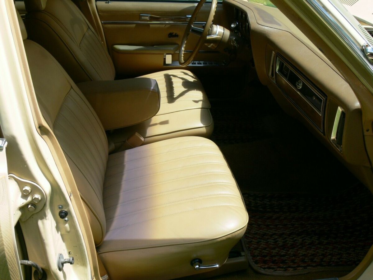 1981 chrysler town & country
