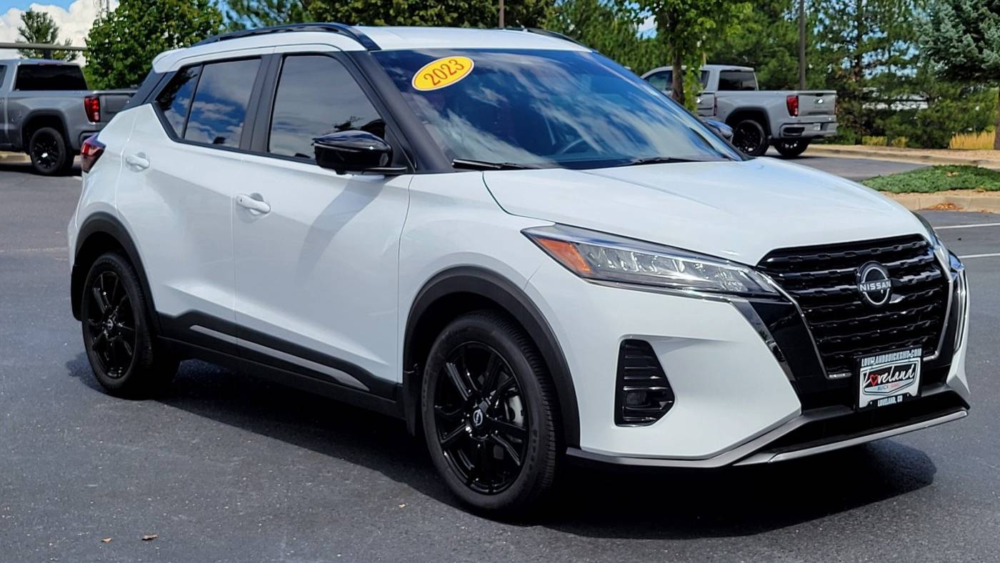 2023 nissan kicks sr