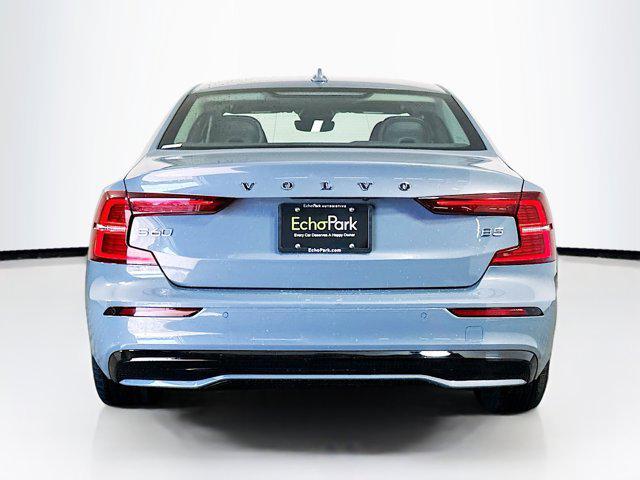 2024 volvo s60 b5 core dark theme