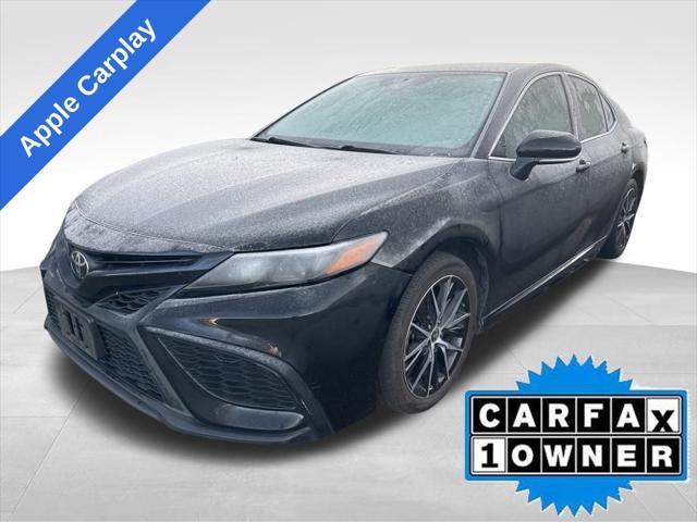 2021 toyota camry se