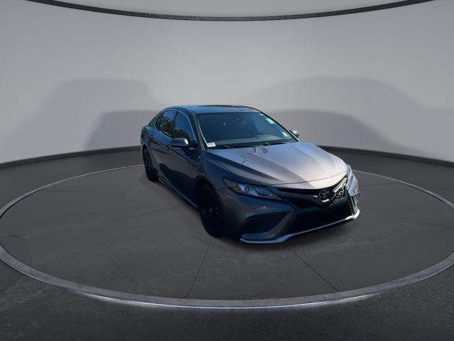 2024 toyota camry hybrid xse