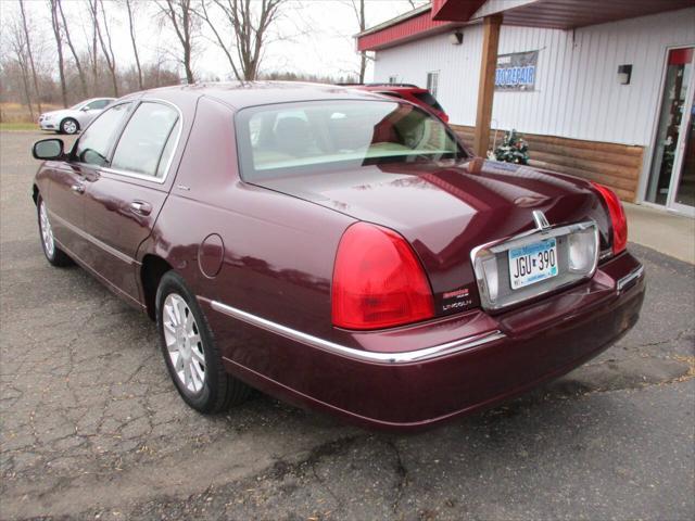 2006 lincoln town car signature