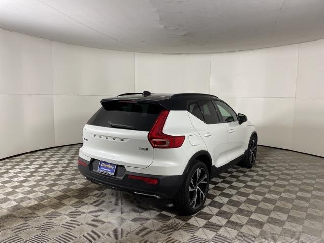 2019 volvo xc40 t5 r-design
