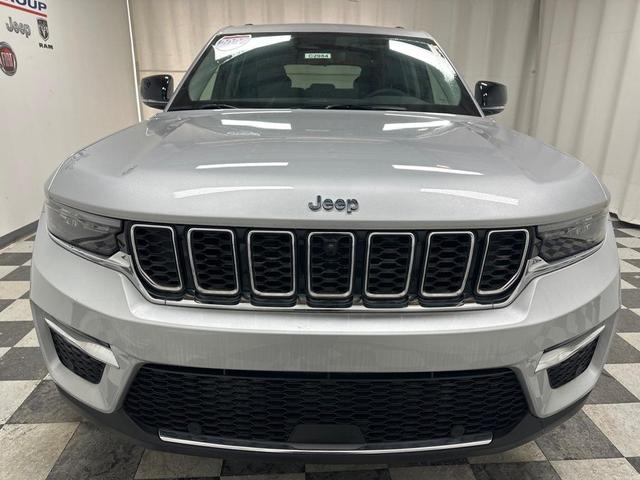 2022 jeep grand cherokee 4xe base