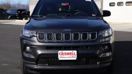 2024 Jeep se