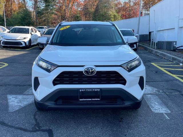 2021 toyota rav4 le