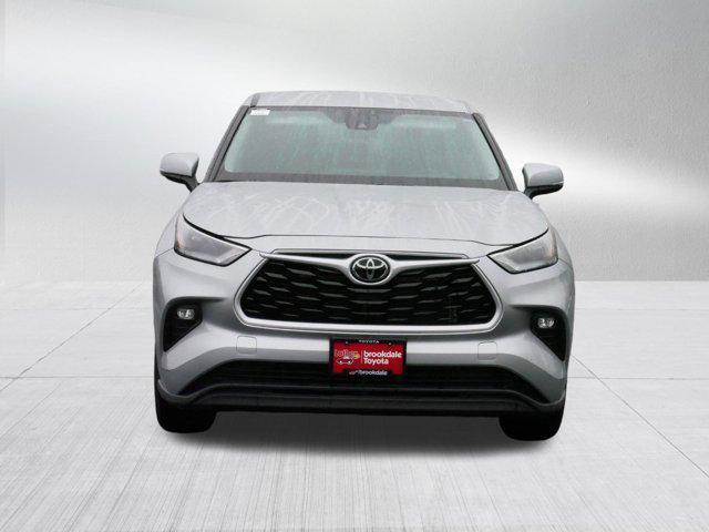 2024 toyota highlander le
