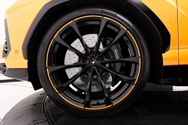 2022 lamborghini urus pearl capsule
