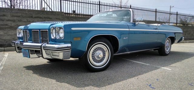 one of a kind summer classic '75 convertible!