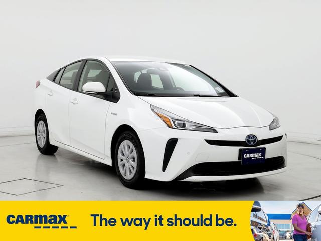 2022 toyota prius le