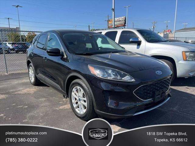 2020 ford escape se