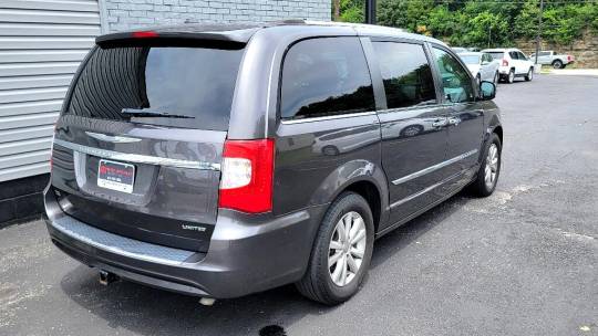 2015 Chrysler Town & Country