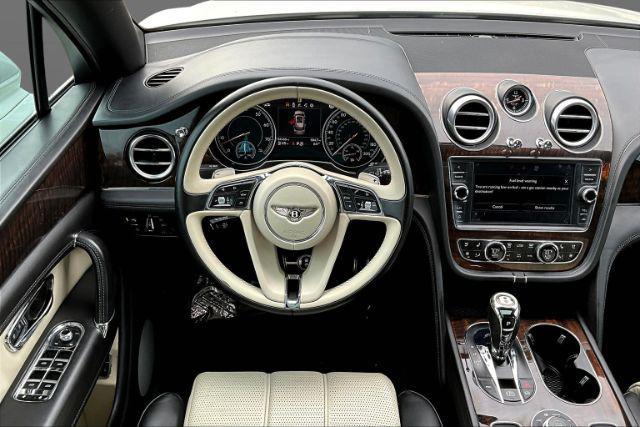2020 bentley bentayga v8