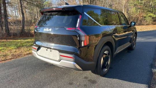 2024 Kia se