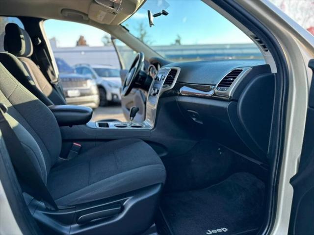 2011 jeep grand cherokee laredo