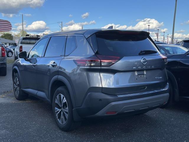 2021 nissan rogue sv