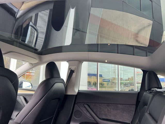2023 tesla model y long range