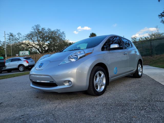2013 nissan leaf sv