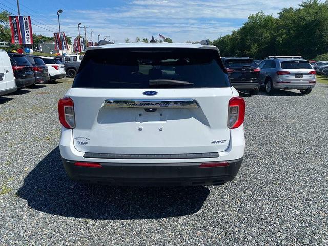 2021 ford explorer xlt