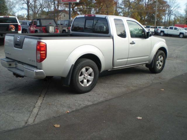 2012 nissan frontier sv