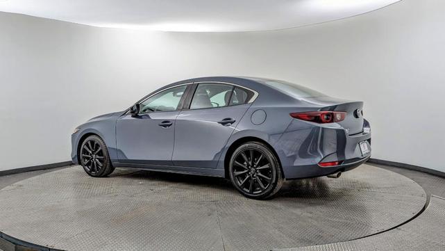 2023 mazda mazda3 2.5 s carbon edition