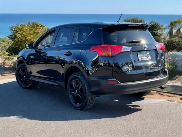 2013 toyota rav4 le