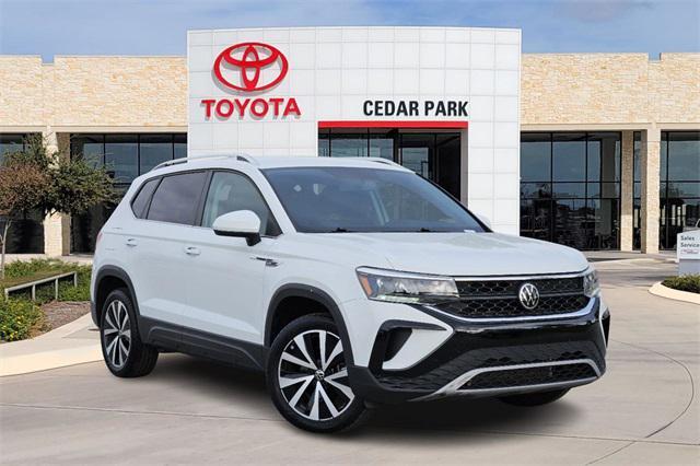 2022 volkswagen taos 1.5t se