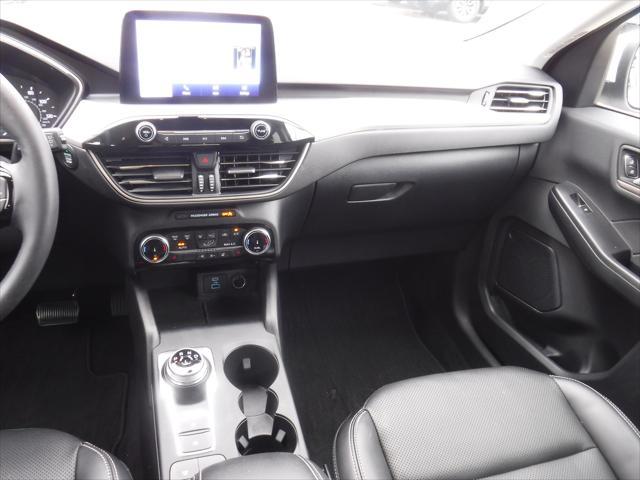 2022 ford escape sel