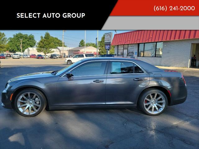 2018 chrysler 300 touring