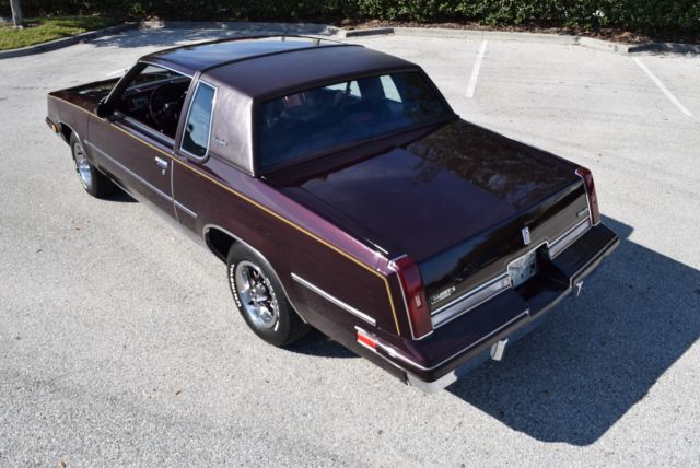 1986 oldsmobile cutlass supreme - 14,900 miles - original and mint!
