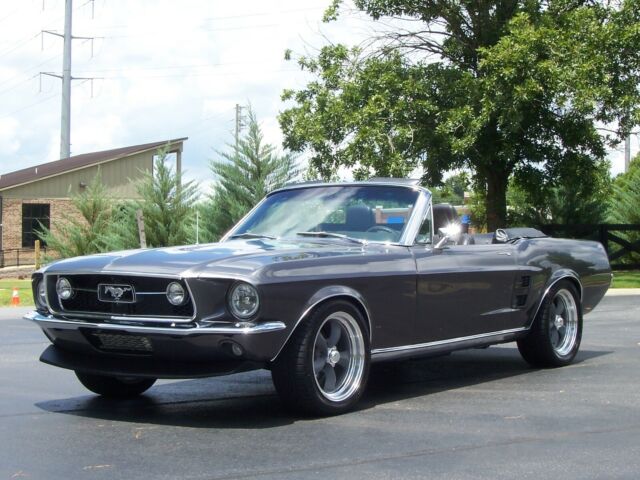 beautiful,custom,high end, resto mod 1967 ford mustang convertible show and go!!