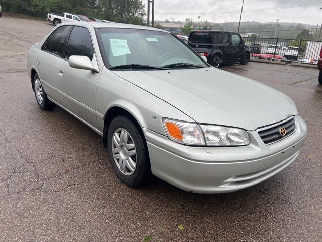2000 toyota camry le