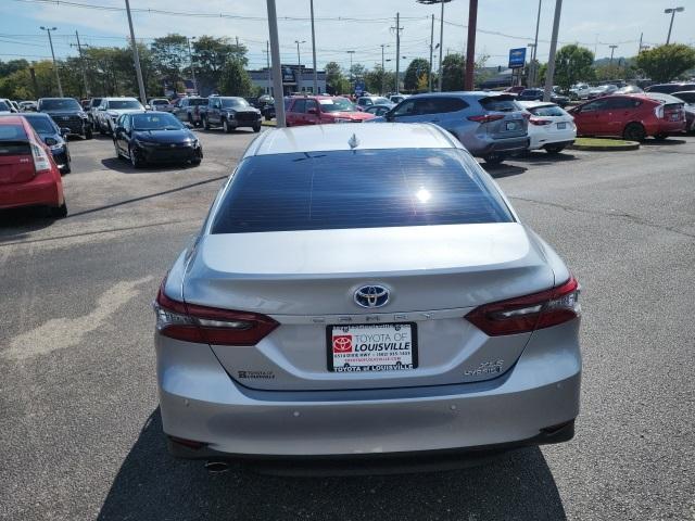 2024 toyota camry hybrid xle