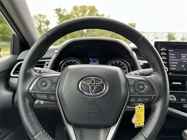 2021 toyota camry se