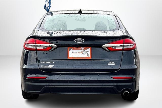 2020 ford fusion se