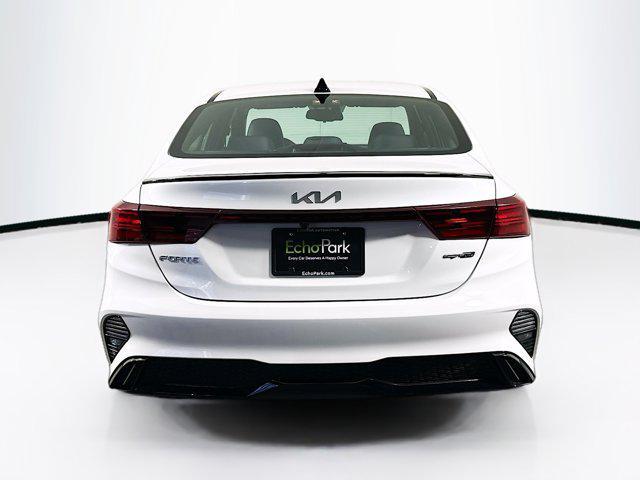 2022 kia forte gt-line