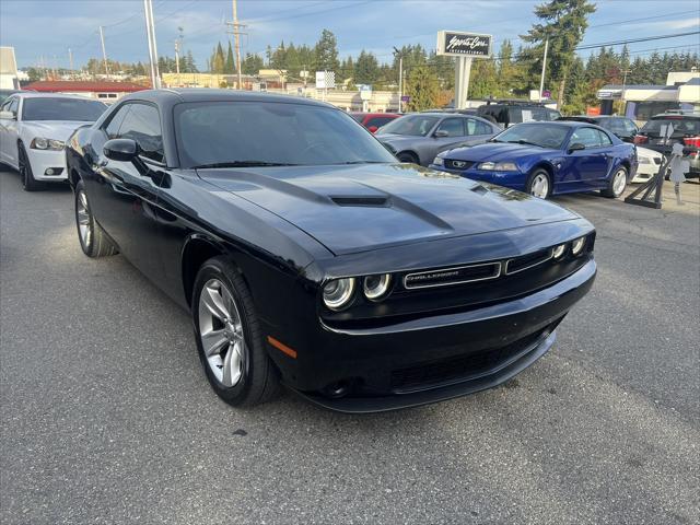 2018 dodge challenger sxt
